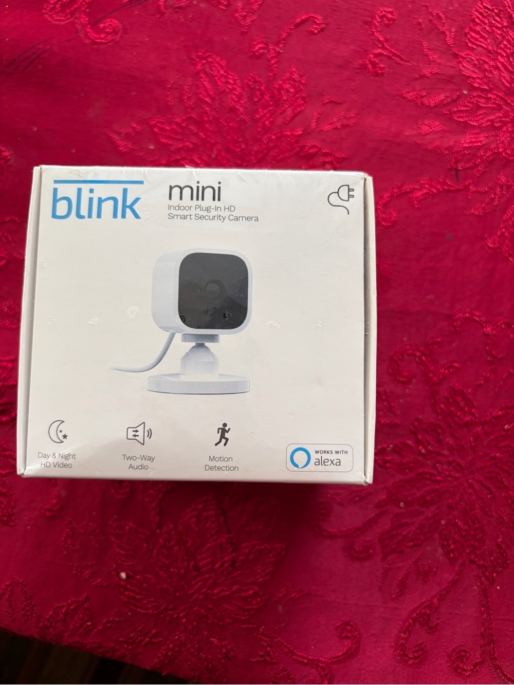 Blink Mini Indoor HD Smart Security Camera White NEW Sealed Alexa Compatible
